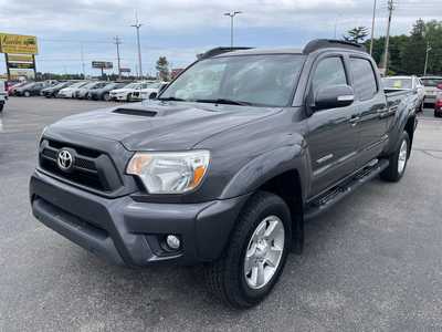 2015 Toyota Tacoma, $21900. Photo 4