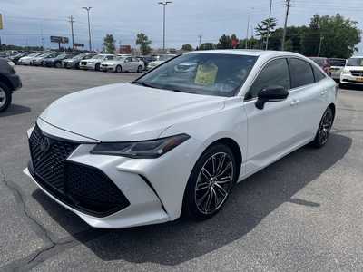 2019 Toyota Avalon, $26900. Photo 4