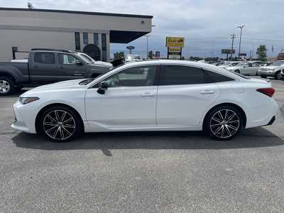 2019 Toyota Avalon, $26900. Photo 5