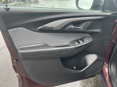 2022 Chevrolet TrailBlazer, $21900. Photo 11