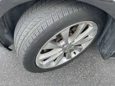 2014 Lincoln MKS, $15995. Photo 9