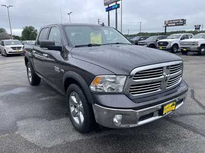 2016 RAM 1500 Crew Cab, $9495. Photo 2