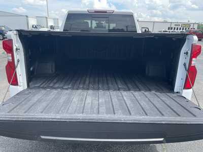 2020 Chevrolet 1500 Crew Cab, $30995. Photo 9