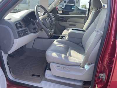 2012 Chevrolet Suburban, $13900. Photo 12