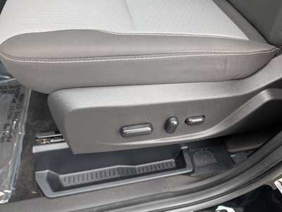 2017 Ford Escape, $13900. Photo 11