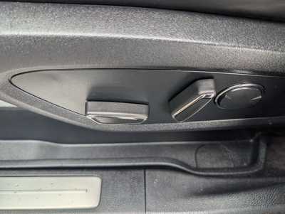 2017 Lincoln MKC, $15990. Photo 12
