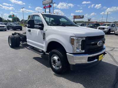 2019 Ford F350 Reg Cab, $23900. Photo 2