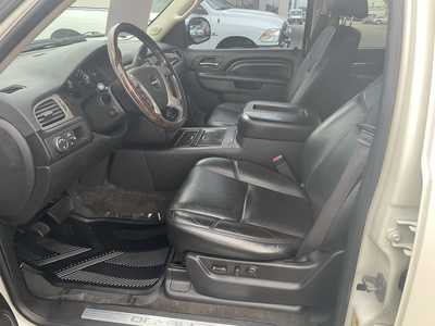 2014 GMC Yukon XL, $14900. Photo 12