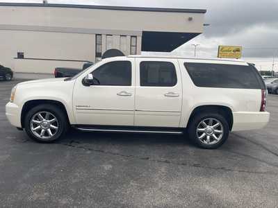 2014 GMC Yukon XL, $14900. Photo 5