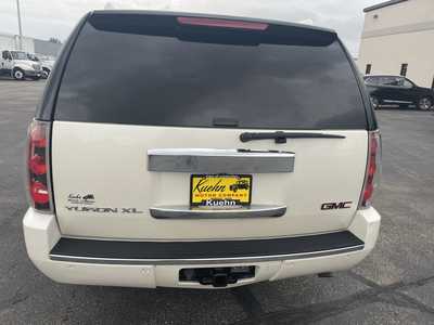 2014 GMC Yukon XL, $14900. Photo 7
