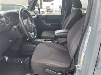 2015 Jeep Wrangler Unlimited, $21900. Photo 11
