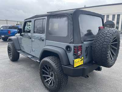 2015 Jeep Wrangler Unlimited, $21900. Photo 6