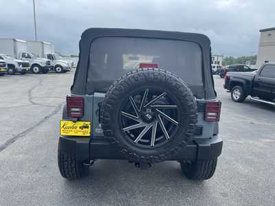 2015 Jeep Wrangler Unlimited, $21900. Photo 7