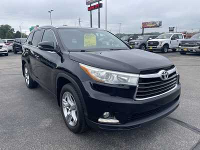 2015 Toyota Highlander, $18495. Photo 2
