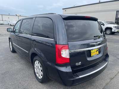 2014 Chrysler Town & Country, $8995. Photo 6