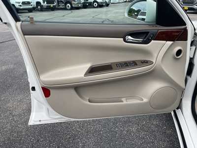 2007 Chevrolet Impala, $6495. Photo 10