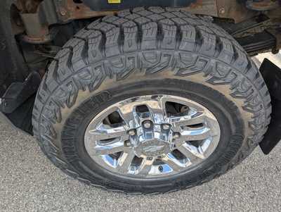 2017 Chevrolet 3500 Crew Cab, $35900. Photo 10