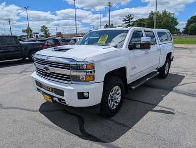 2017 Chevrolet 3500 Crew Cab, $35900. Photo 4