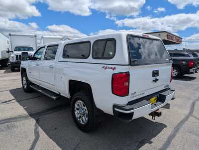 2017 Chevrolet 3500 Crew Cab, $35900. Photo 6