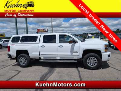 2017 Chevrolet 3500 Crew Cab, $35900. Photo 1