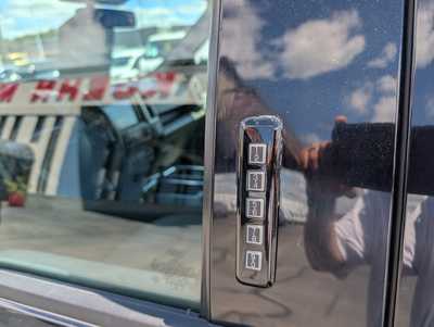 2018 Ford F150 Crew Cab, $21900. Photo 11