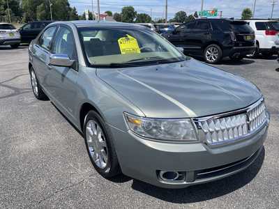2008 Lincoln MKZ, $8995. Photo 2
