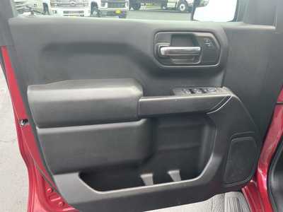 2019 Chevrolet 1500 Crew Cab, $25495. Photo 12