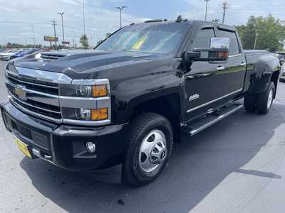 2019 Chevrolet 3500 Crew Cab, $62987. Photo 4