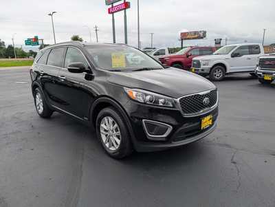 2016 Kia Sorento, $7998. Photo 2