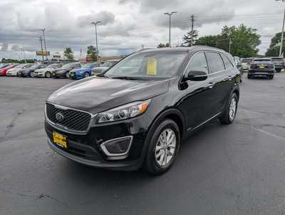 2016 Kia Sorento, $7998. Photo 4