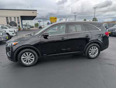 2016 Kia Sorento, $7998. Photo 5