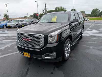 2017 GMC Yukon XL, $27977. Photo 4