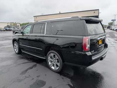2017 GMC Yukon XL, $27977. Photo 6