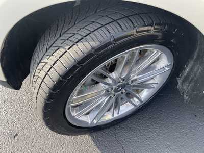 2015 Lincoln MKT, $11997. Photo 10