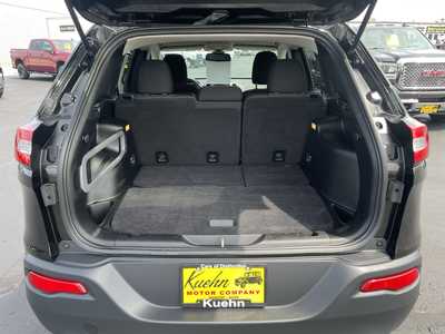 2016 Jeep Cherokee, $12497. Photo 9