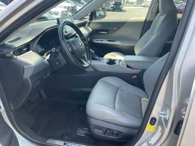 2021 Toyota Venza, $23994. Photo 12