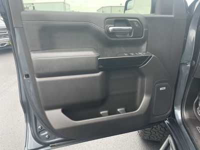 2020 Chevrolet 1500 Crew Cab, $48997. Photo 12