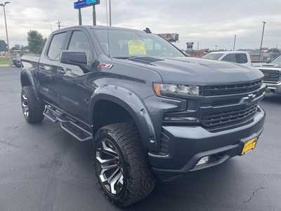 2020 Chevrolet 1500 Crew Cab, $48997. Photo 2