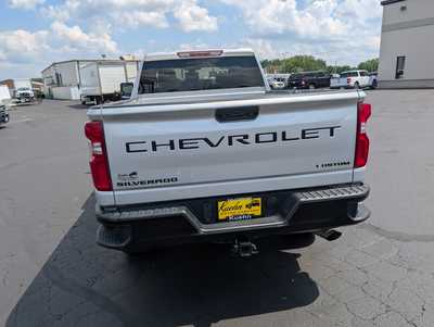 2021 Chevrolet 2500 Crew Cab, $34495. Photo 7