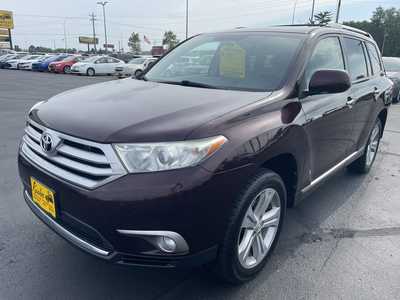 2013 Toyota Highlander, $11997. Photo 4