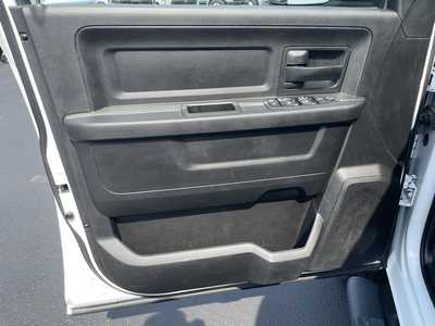 2017 RAM 3500 Crew Cab, $36998. Photo 12