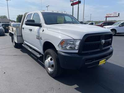 2017 RAM 3500 Crew Cab, $36998. Photo 2