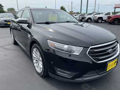 2018 Ford Taurus, $11997. Photo 2