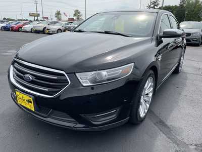 2018 Ford Taurus, $11997. Photo 4