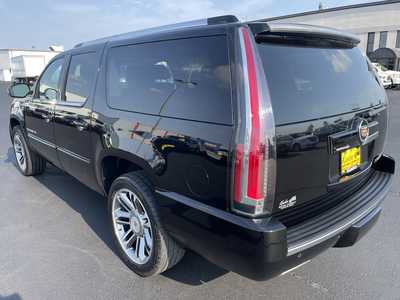 2013 Cadillac Escalade ESV, $13997. Photo 6