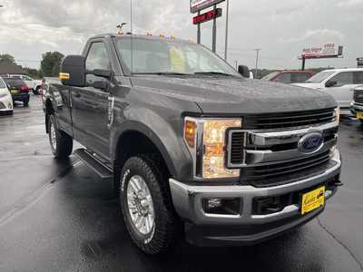 2019 Ford F250 Reg Cab, $31997. Photo 2
