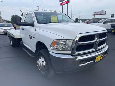 2017 RAM 3500 Reg Cab, $18997. Photo 2