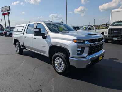 2022 Chevrolet 2500 Crew Cab, $32997. Photo 2