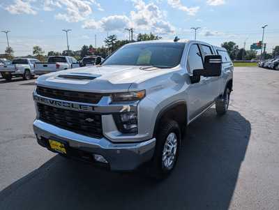 2022 Chevrolet 2500 Crew Cab, $32997. Photo 4