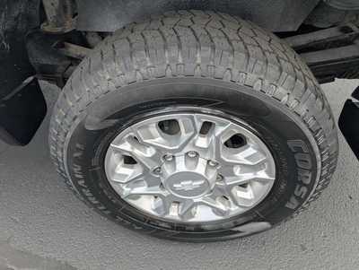 2020 Chevrolet 3500 Crew Cab, $36485. Photo 10